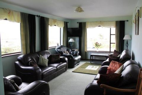 Decourcey'S Hazelbrook Farmhouse B&B Cleggan Exterior photo